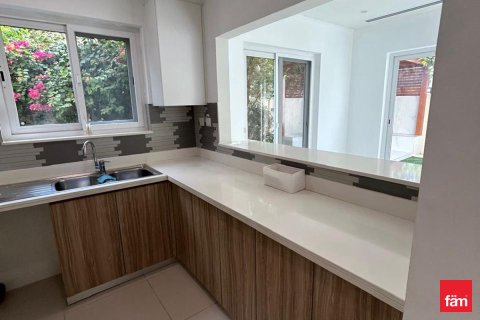 Villa à Dubai, 4 chambres, 229.9 m², № 84642 - photo 7