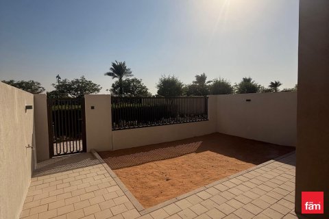 Villa à Dubai, 3 chambres, 163.6 m², № 84644 - photo 2