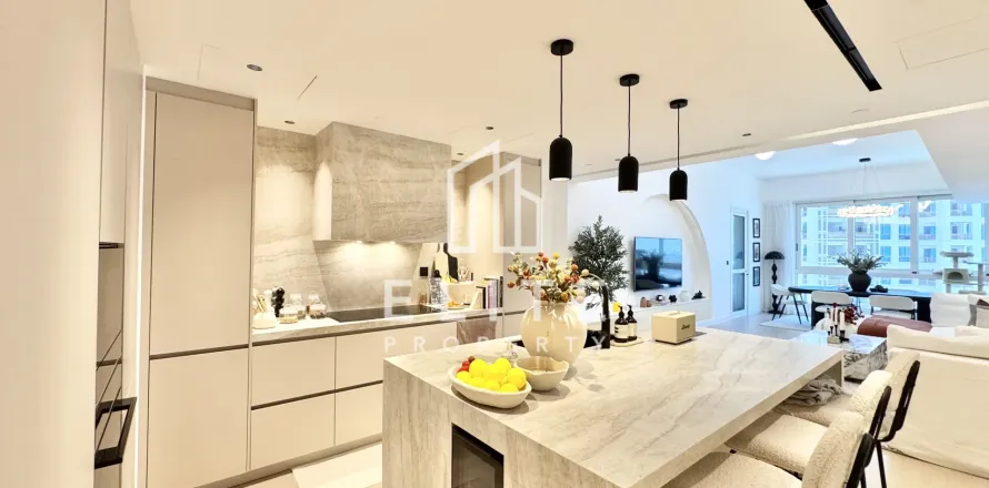 Appartement à Marina Residences, Palm Jumeirah, Dubai, 2 chambres, 188 m², № 137346