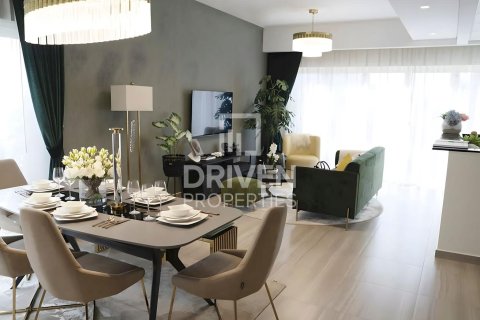 Townhouse in DAMAC Hills (Akoya by DAMAC), Dubai 4 bedrooms, 216 sq.m. № 19925 - photo 2
