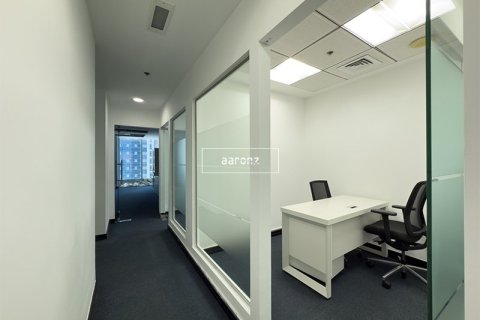 Office in Jumeirah Lake Towers, Dubai 168.1 sq.m. № 49117 - photo 9