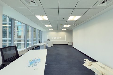 Office in Jumeirah Lake Towers, Dubai 168.1 sq.m. № 49117 - photo 6