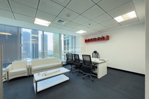 Office in Jumeirah Lake Towers, Dubai 168.1 sq.m. № 49117 - photo 4