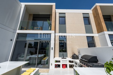 Villa in Ruba, Arabian Ranches 3, Dubai 3 bedrooms, 144.83949312 sq.m. № 101399 - photo 4