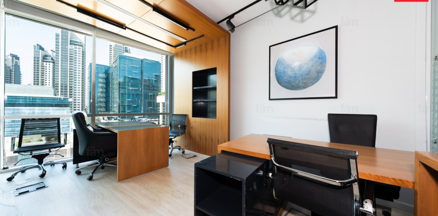 Bureau à Business Bay, Dubai, 145.5 m², № 70711