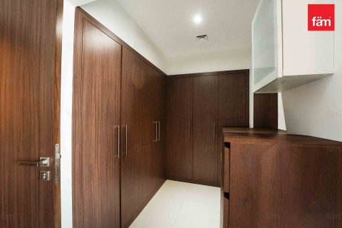 Townhouse in Dubai 4 bedrooms, 371.1 sq.m. № 47066 - photo 6