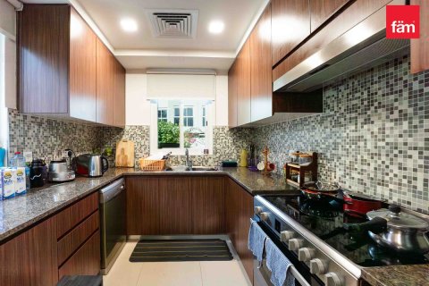 Townhouse in Dubai 4 bedrooms, 371.1 sq.m. № 47066 - photo 14