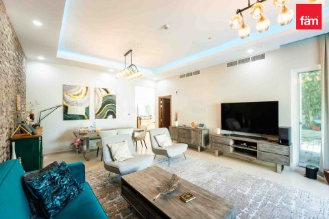 Townhouse in Dubai 4 bedrooms, 371.1 sq.m. № 47066 - photo 4
