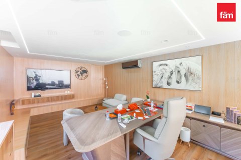 Villa in Dubai 5 bedrooms, 816.4 sq.m. № 41225 - photo 29