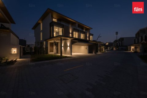 Villa en Dubai, 3 dormitorios, 333 m², № 114340 - foto 2