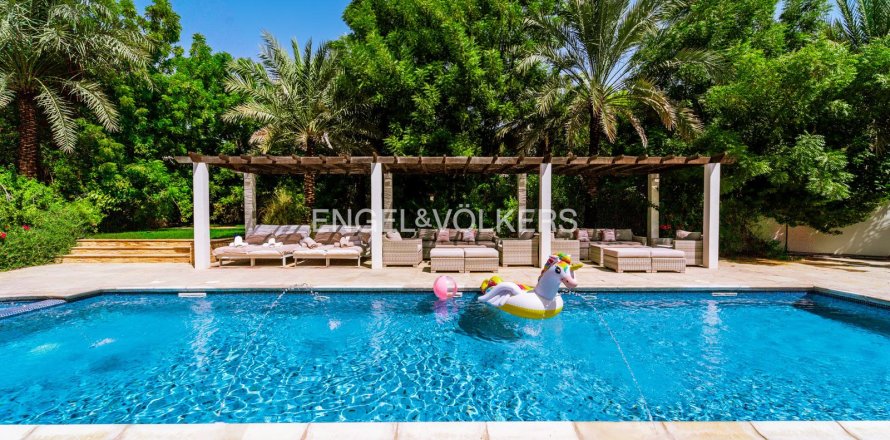 Villa en Saheel, Arabian Ranches, Dubai, 5 dormitorios, 1274.6 m², № 4335