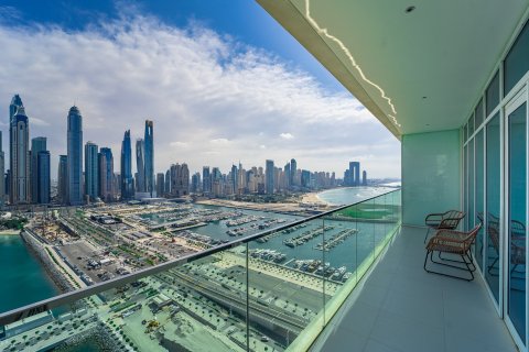 Apartamento en Dubai Harbour, Dubai, 3 dormitorios, 178.9 m², № 4334 - foto 1