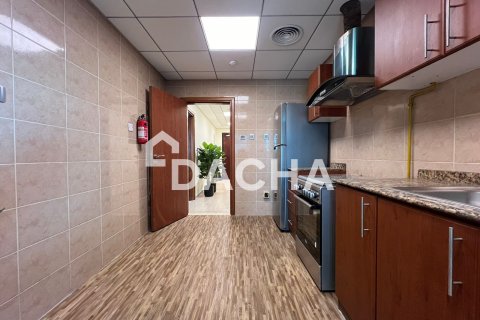 Apartamento en Marina Pinnacle, Dubai Marina, Dubai, 2 dormitorios, 113 m², № 105197 - foto 10