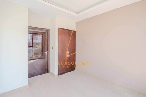 Adosado en DAMAC Hills (Akoya by DAMAC), Dubai, 5 dormitorios, 172 m², № 98020 - foto 8