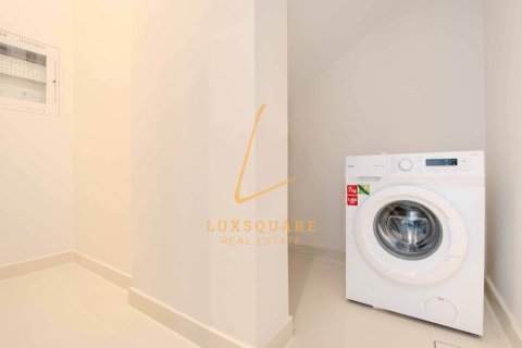 Adosado en DAMAC Hills (Akoya by DAMAC), Dubai, 5 dormitorios, 172 m², № 98020 - foto 11