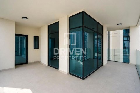 Apartment in Urban Oasis, Business Bay, Dubai 3 bedrooms, 176.52 sq.m. № 128798 - photo 24