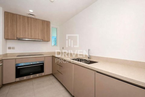 Apartment in Urban Oasis, Business Bay, Dubai 3 bedrooms, 176.52 sq.m. № 128798 - photo 16
