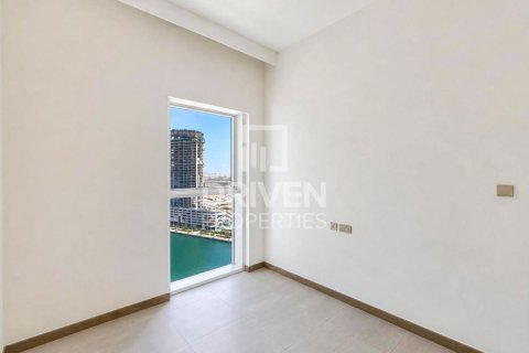 Apartment in Urban Oasis, Business Bay, Dubai 3 bedrooms, 176.52 sq.m. № 128798 - photo 7