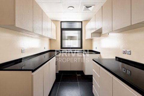 Townhouse in Dubai 3 bedrooms, 174.84 sq.m. № 142847 - photo 14