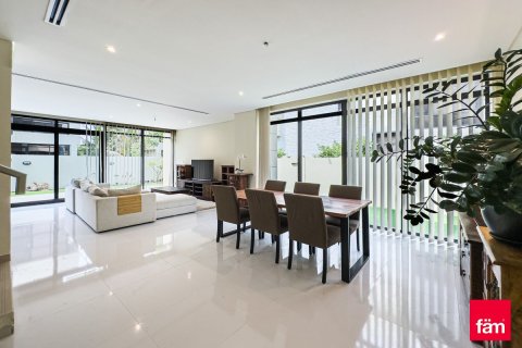 Villa à Dubai, 3 chambres, 324 m², № 100128 - photo 2