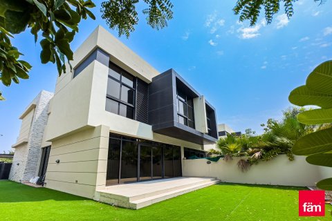 Villa à Dubai, 3 chambres, 324 m², № 100128