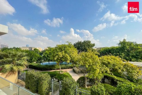 Villa à Al Barsha, Dubai, 4 chambres, 376.2 m², № 100140 - photo 6