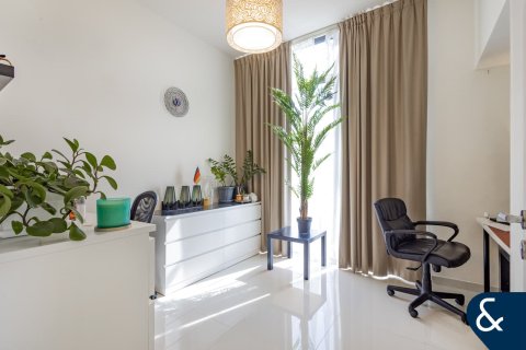 Купить виллу в DAMAC Hills (Akoya by DAMAC), Дубай: 6 спален, 457м², № 78720 - фото 17