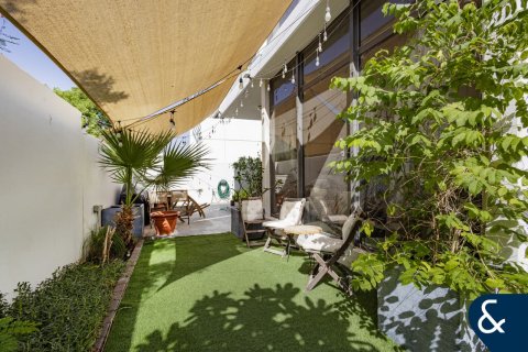 Купить виллу в DAMAC Hills (Akoya by DAMAC), Дубай: 6 спален, 457м², № 78720 - фото 4