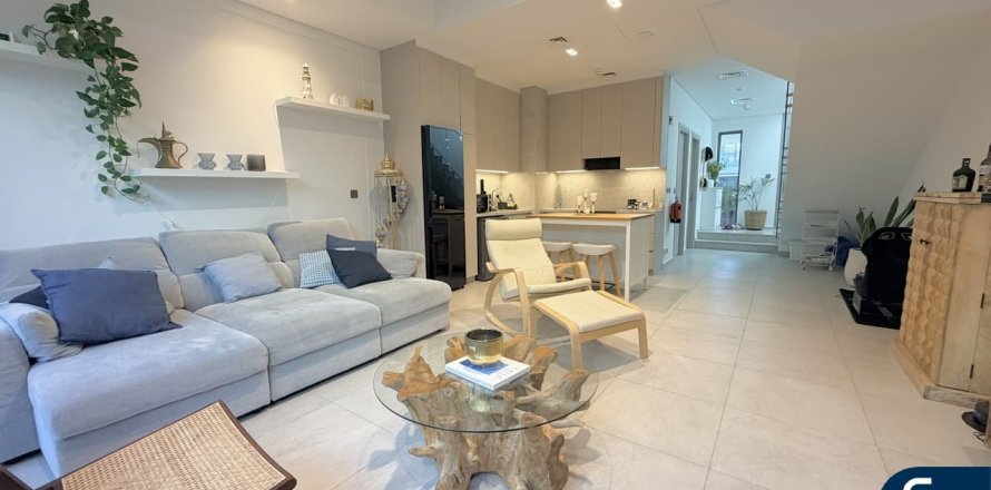 Таунхаус в District 7, Мохаммед Бин Рашид Сити, Дубай, 2 спальни, 110м², № 78732