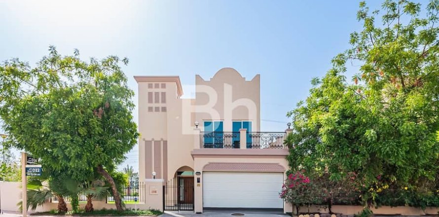 Вилла в Jumeirah Village Triangle, Дубай, 4 спальни, 635м², № 57319