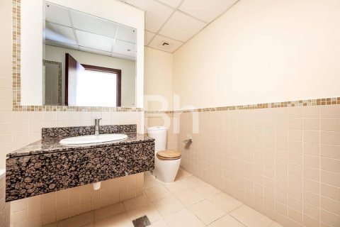 Apartment in Jumeirah Beach Residence, Dubai 2 bedrooms, 120 sq.m. № 57338 - photo 8