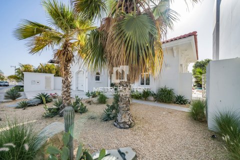 Villa en Signature Villas, Palm Jumeirah, Dubai, 5 dormitorios, 512 m², № 15972 - foto 12