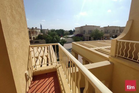 Adosado en Dubai, 2 dormitorios, 172.5 m², № 96302