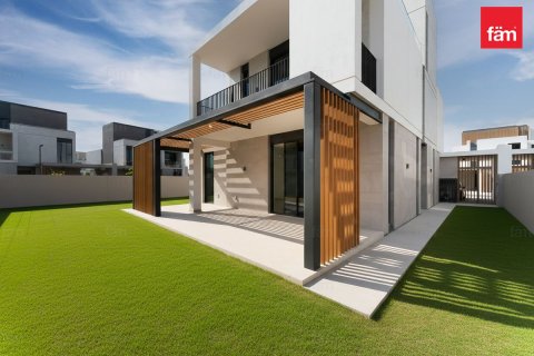 Вилла в Дубае, 4 спальни, 589.7м², № 96290