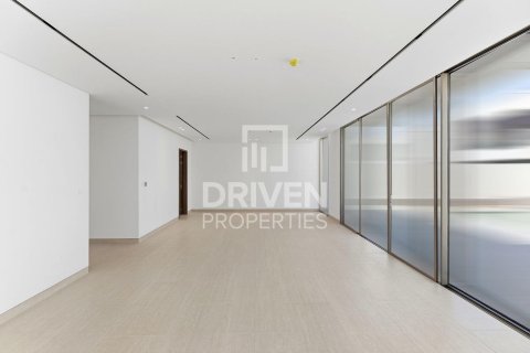 Villa à Jumeirah Park, Dubai, 5 chambres, 689.43 m², № 128820 - photo 2
