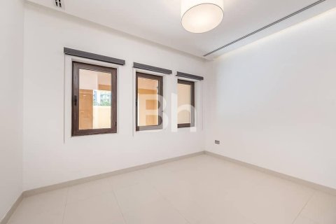Снять в аренду таунхаус в Пальме Джумейре, Дубай: 3 спальни, 346м², № 21775 - фото 8