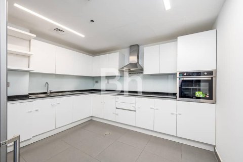 Снять в аренду таунхаус в Пальме Джумейре, Дубай: 3 спальни, 346м², № 21775 - фото 2