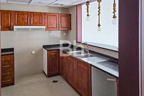 Купить квартиру в Джумейра Лейк Тауэрс, Дубай: 2 спальни, 135м², № 21776 - фото 5