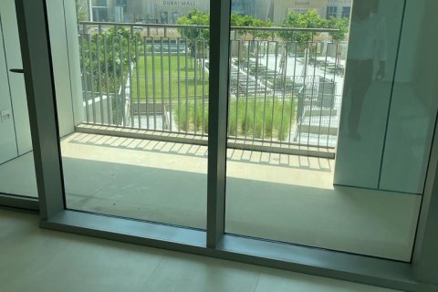 Appartement à DOWNTOWN VIEWS 2 à Dubai, 3 chambres, 151 m², № 30978 - photo 2