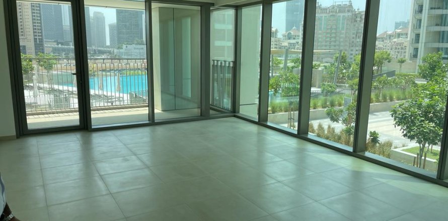 Appartement à DOWNTOWN VIEWS 2 à Dubai, 3 chambres, 151 m², № 30978