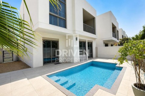 Adosado en Hayat Townhouses, Town Square, Dubai, 4 dormitorios, 287.53 m², № 142911 - foto 22