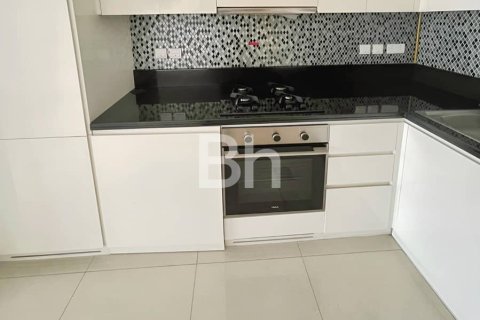 Apartamento en Business Bay, Dubai, 2 dormitorios, 83 m², № 22872 - foto 3