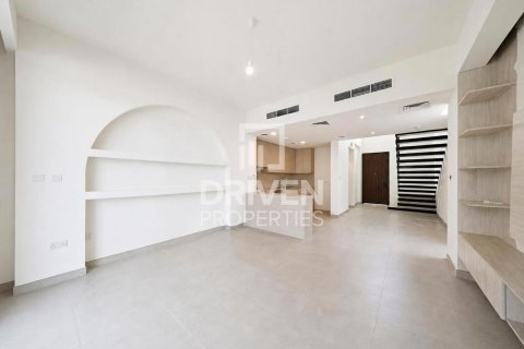 تاون هاوس في Town Square, دبي 4 غرف نوم, 261.61 م² رقم 128930