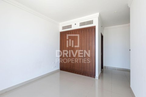 Apartment in Boulevard Point, Downtown Dubai (Downtown Burj Dubai), Dubai 2 bedrooms, 129.97 sq.m. № 128918 - photo 10