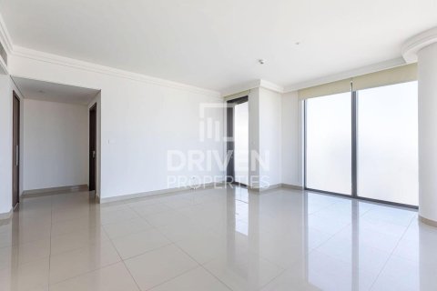 Apartment in Boulevard Point, Downtown Dubai (Downtown Burj Dubai), Dubai 2 bedrooms, 129.97 sq.m. № 128918 - photo 3