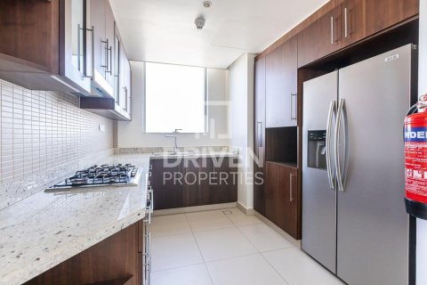 Apartment in Boulevard Point, Downtown Dubai (Downtown Burj Dubai), Dubai 2 bedrooms, 129.97 sq.m. № 128918 - photo 4