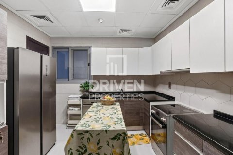 Apartment in Downtown Dubai (Downtown Burj Dubai), Dubai 1 bedroom, 98.2 sq.m. № 128919 - photo 8