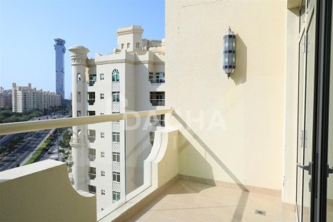 Apartment in Palm Jumeirah, Dubai 3 bedrooms, 202.6 sq.m. № 6911 - photo 12