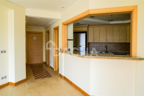 Apartment in Palm Jumeirah, Dubai 3 bedrooms, 202.6 sq.m. № 6911 - photo 17