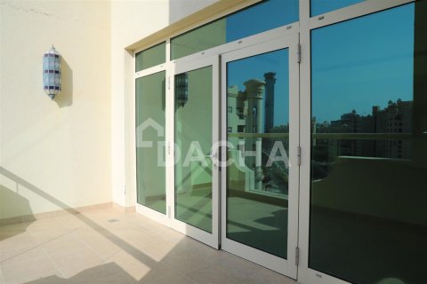 Apartment in Palm Jumeirah, Dubai 3 bedrooms, 202.6 sq.m. № 6911 - photo 10